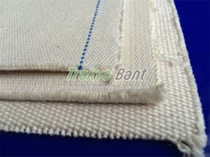 Hamur makinesinde kullanılan pamuklu konveyör bant.