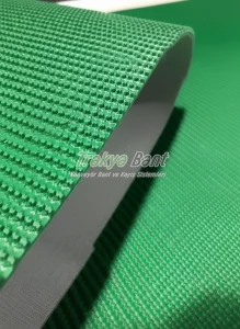 Tırtıklı desenli yeşil konveyör bant